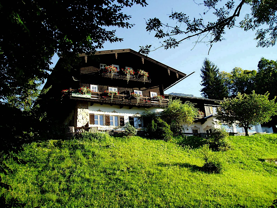 Das Hotel Zum Türken oberhalb von Berchtesgaden.