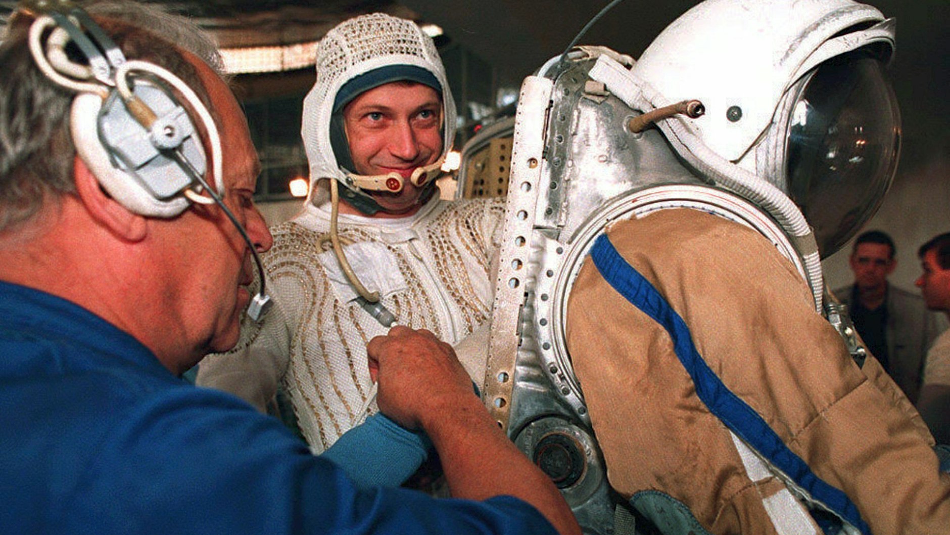 &nbsp;Der deutsche Austronaut Thomas Reiter beim Training für seinen Aufenthalt auf der russischen Raumstation "Mir".