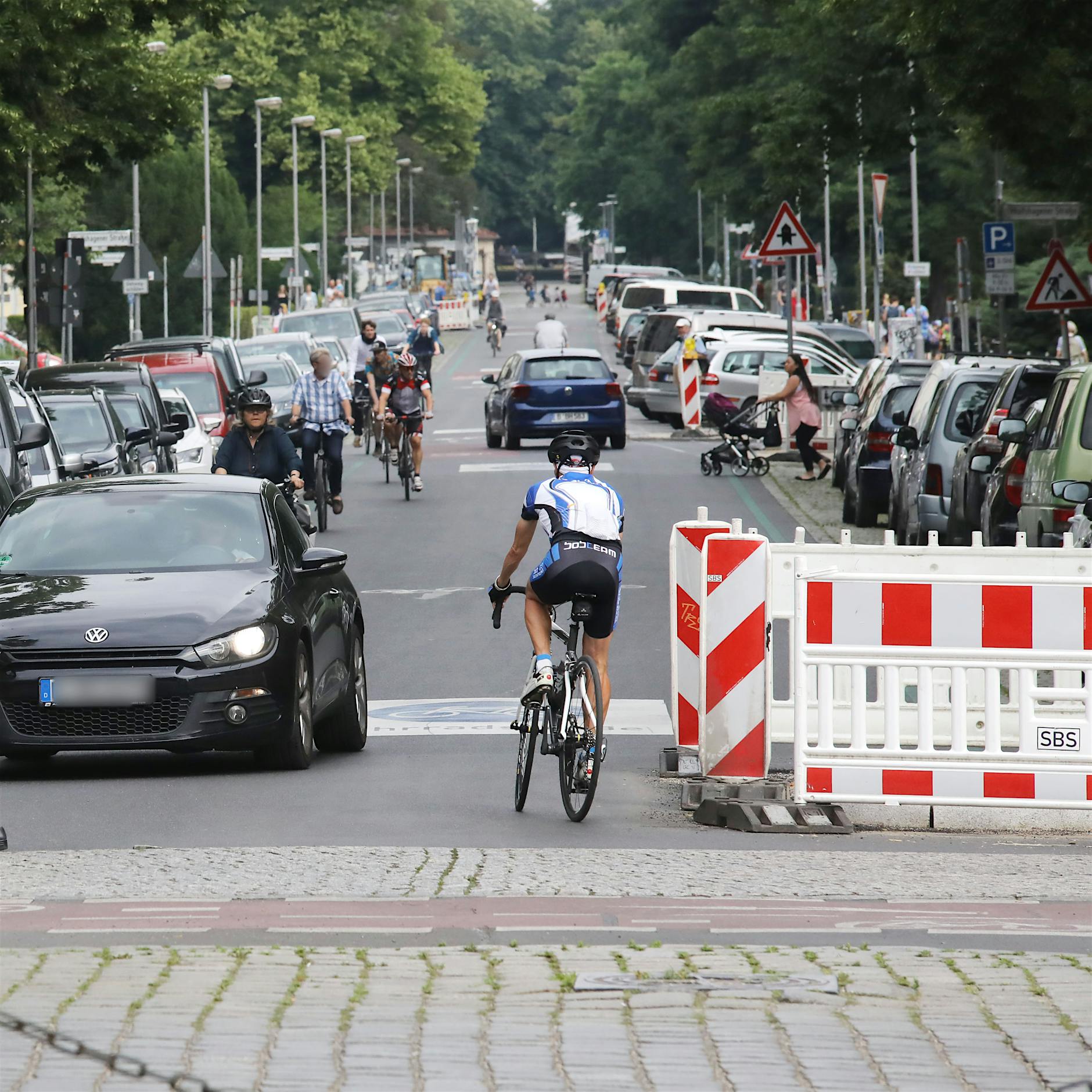 Kampfzone Fahrradstraße: Warum Schilder und Markierungen nicht ausreichen