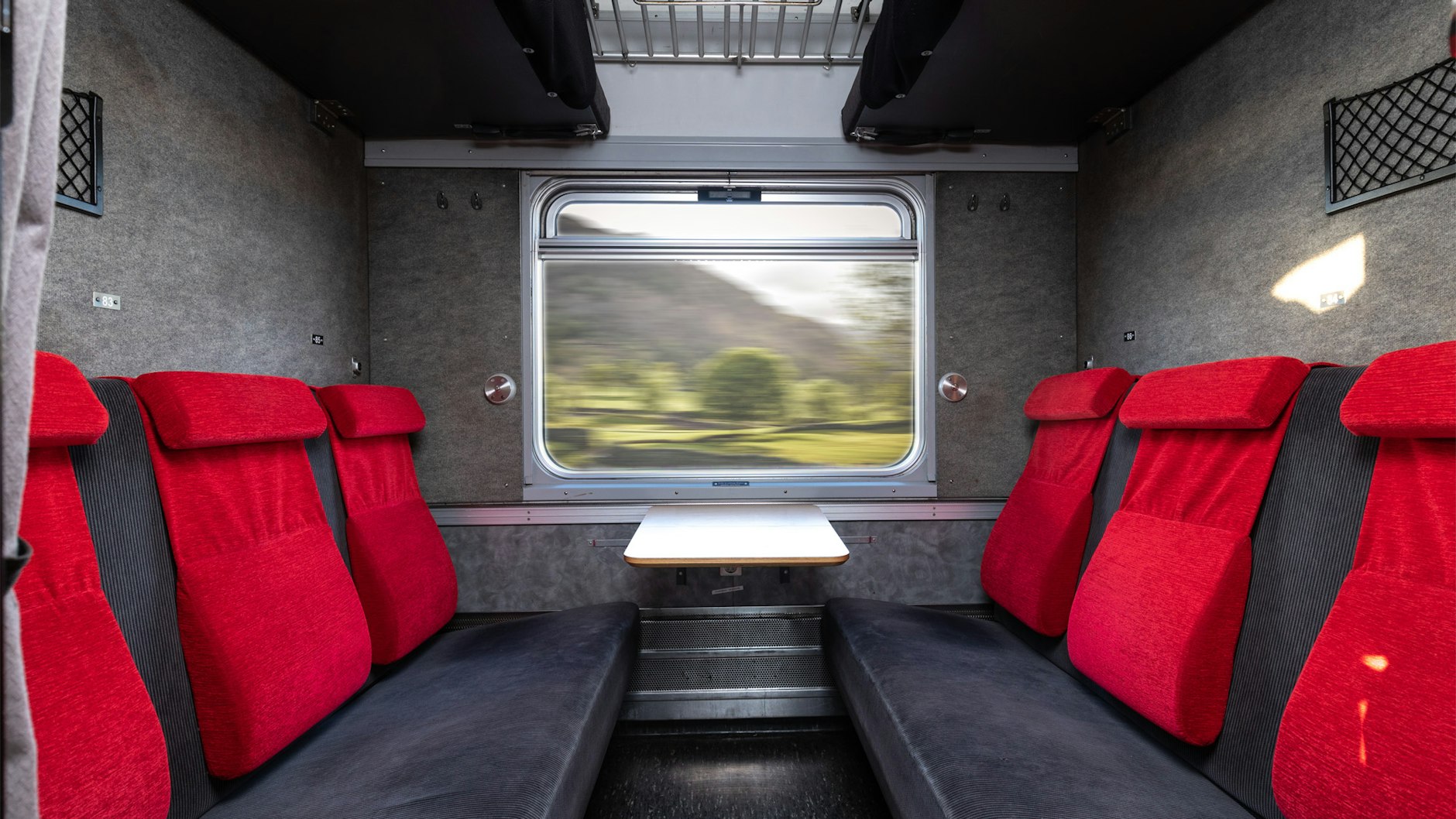 Das Bahnunternehmen aus Malmö hat seine Sitzwagen ebenfalls modernisiert.