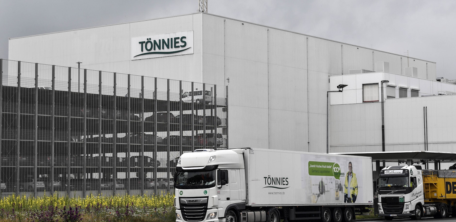 In diesem Schlachthof wurde das Coronavirus bei Mitarbeitern festgestellt. Alle 6800 Mitarbeiter sollen unter Quarantäne gestellt und getestet werden.