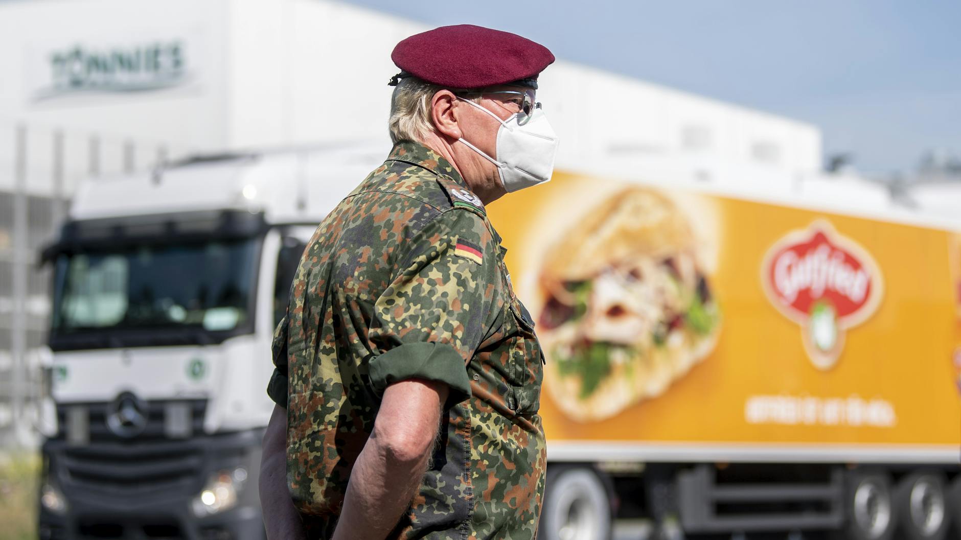 Die Bundeswehr hilft mit bei den Reihentests der Tönnies-Mitarbeiter auf das Coronavirus.