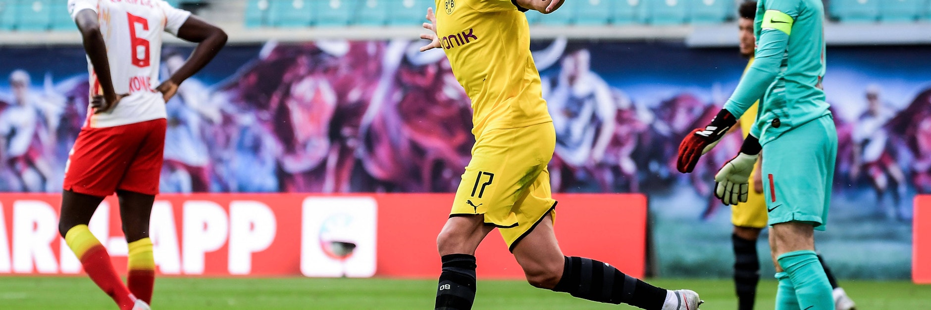 Erling Haaland lässt Dortmund beim Spitzenspiel in Leipzig jubeln und trifft doppelt.