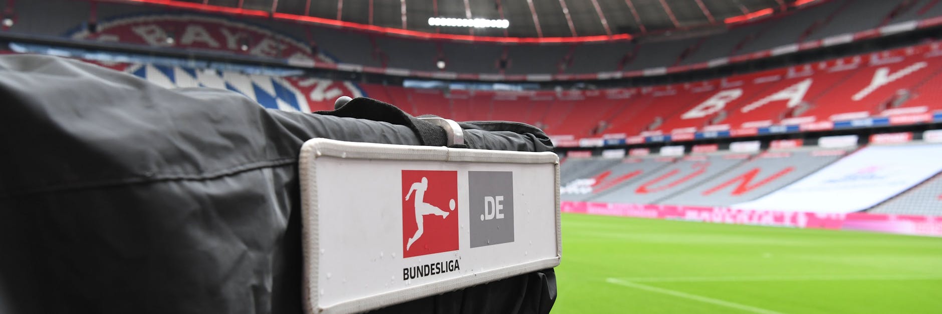 Der TV-Vertrag für die kommenden Jahre steht: Die Klubs kassieren weniger Geld, dafür laufen schon bald wieder mehr Spiele im Free-TV.