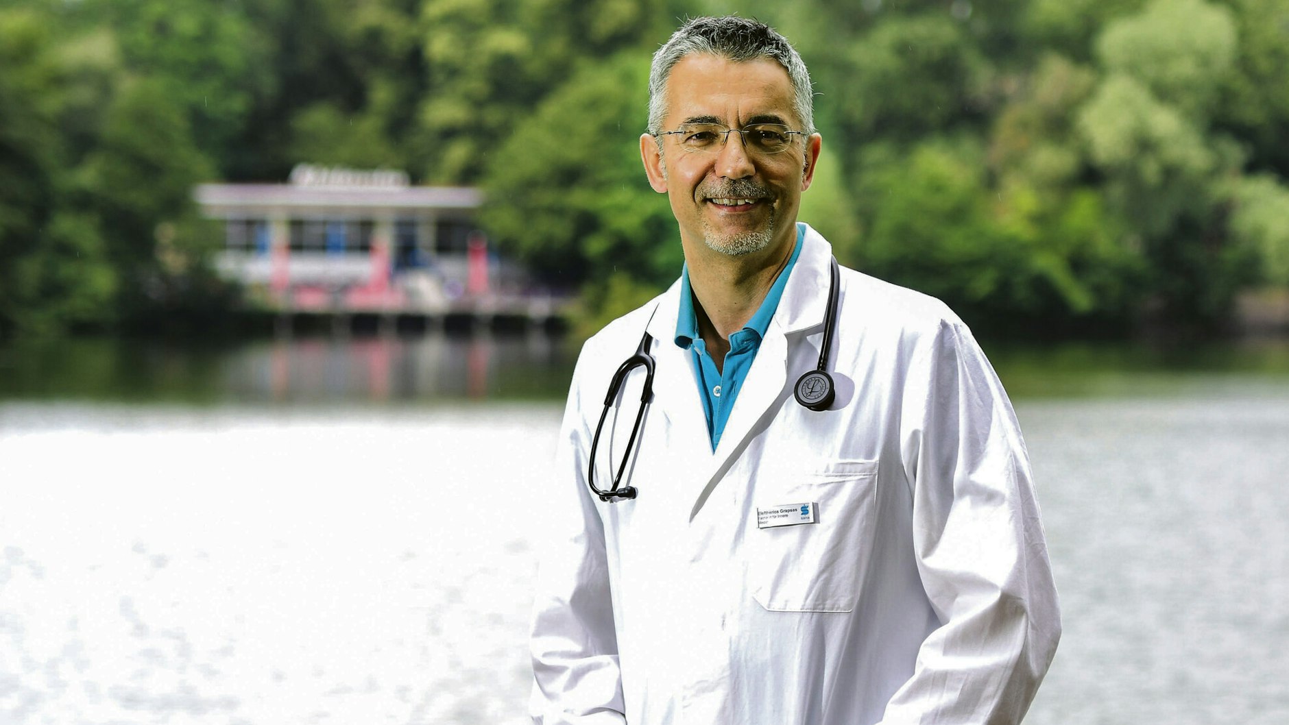 Eleftherios Grapsas ist Facharzt für Innere Medizin am Sana-Gesundheitszentrum Berlin-Brandenburg.