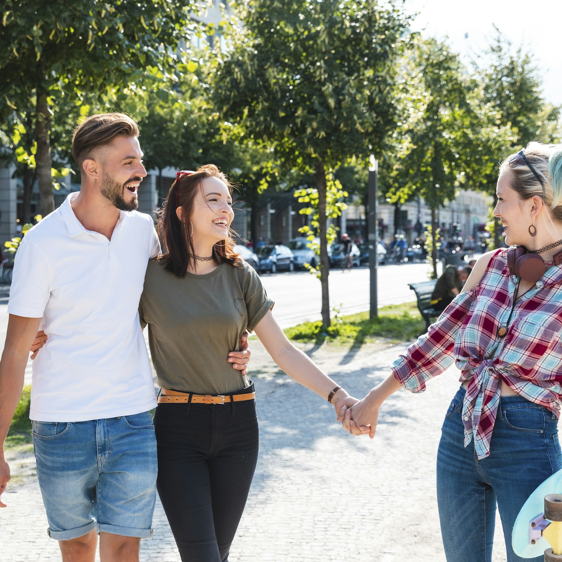Menschen vermissen, so zeigte die Corona-Krise, am meisten die Nähe zu anderen.&nbsp;