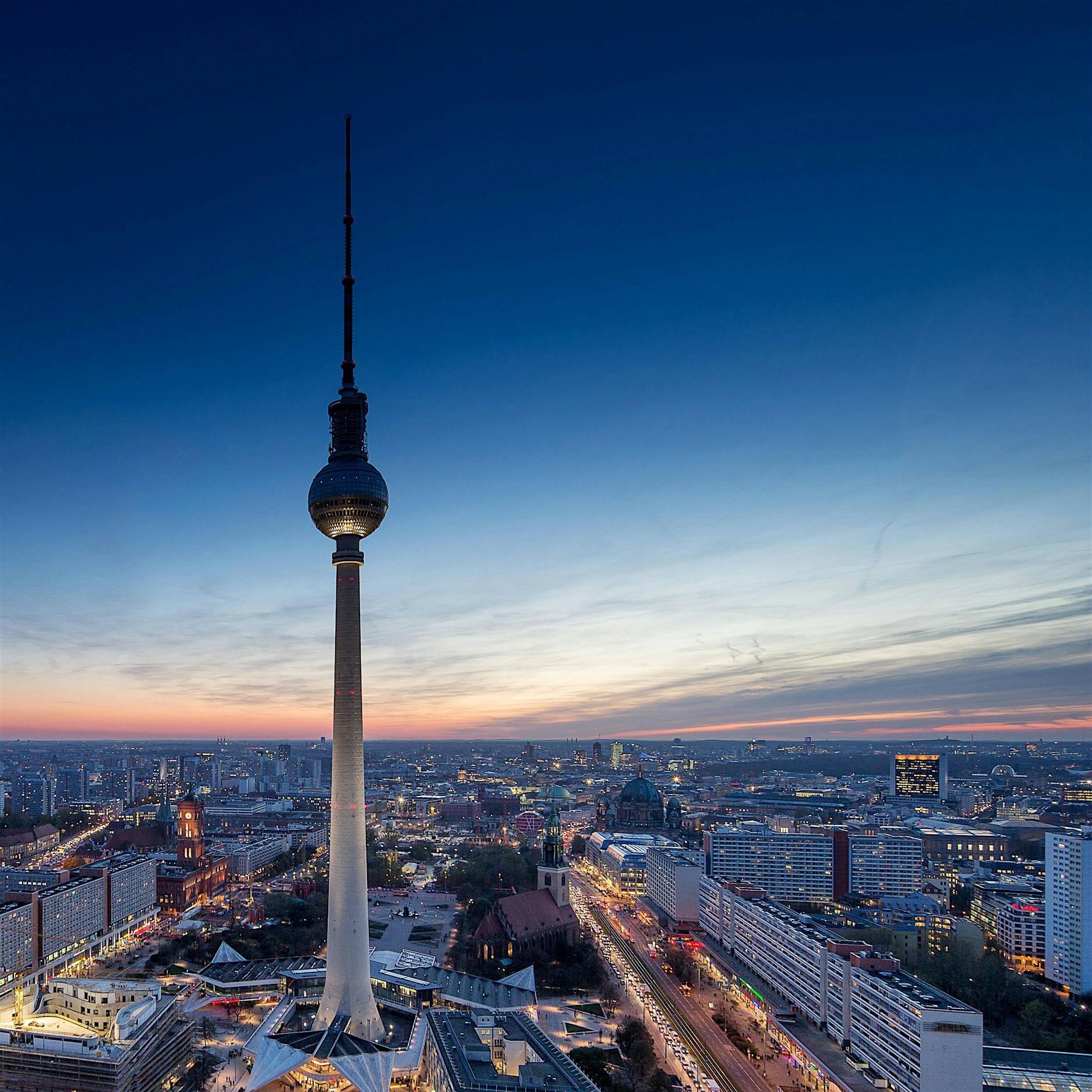 Neugestaltung der Alten Mitte in Berlin: Platz der Demokratie und Geschichtsmeile - ohne Neptunbrunnen