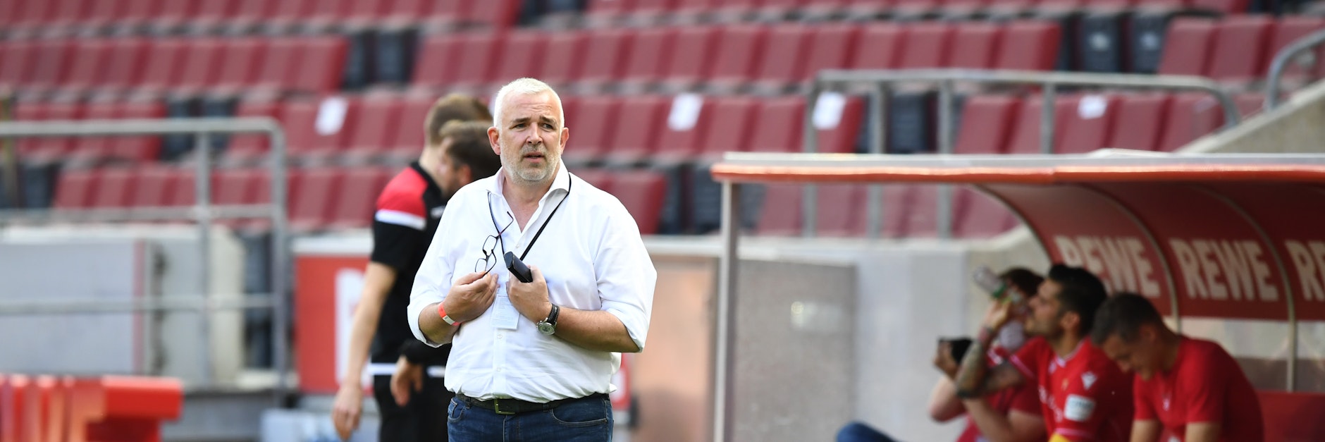 Unions Präsident Dirk Zingler will wieder Zuschauer im Stadion haben.