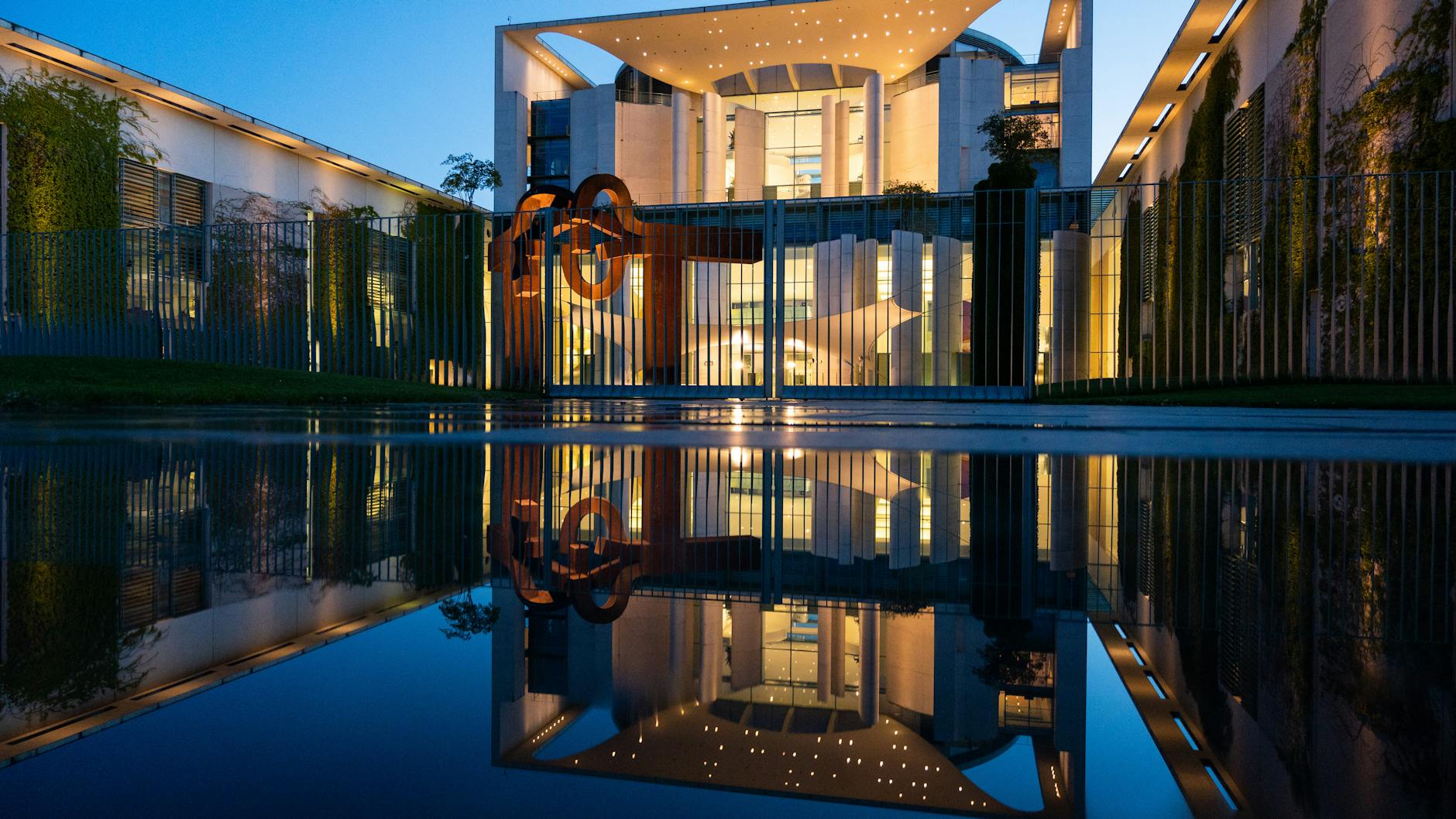 Auch am zweiten Tag wurde bis in die Nacht verhandelt. Dann stand das nächste Konjunkturpaket.