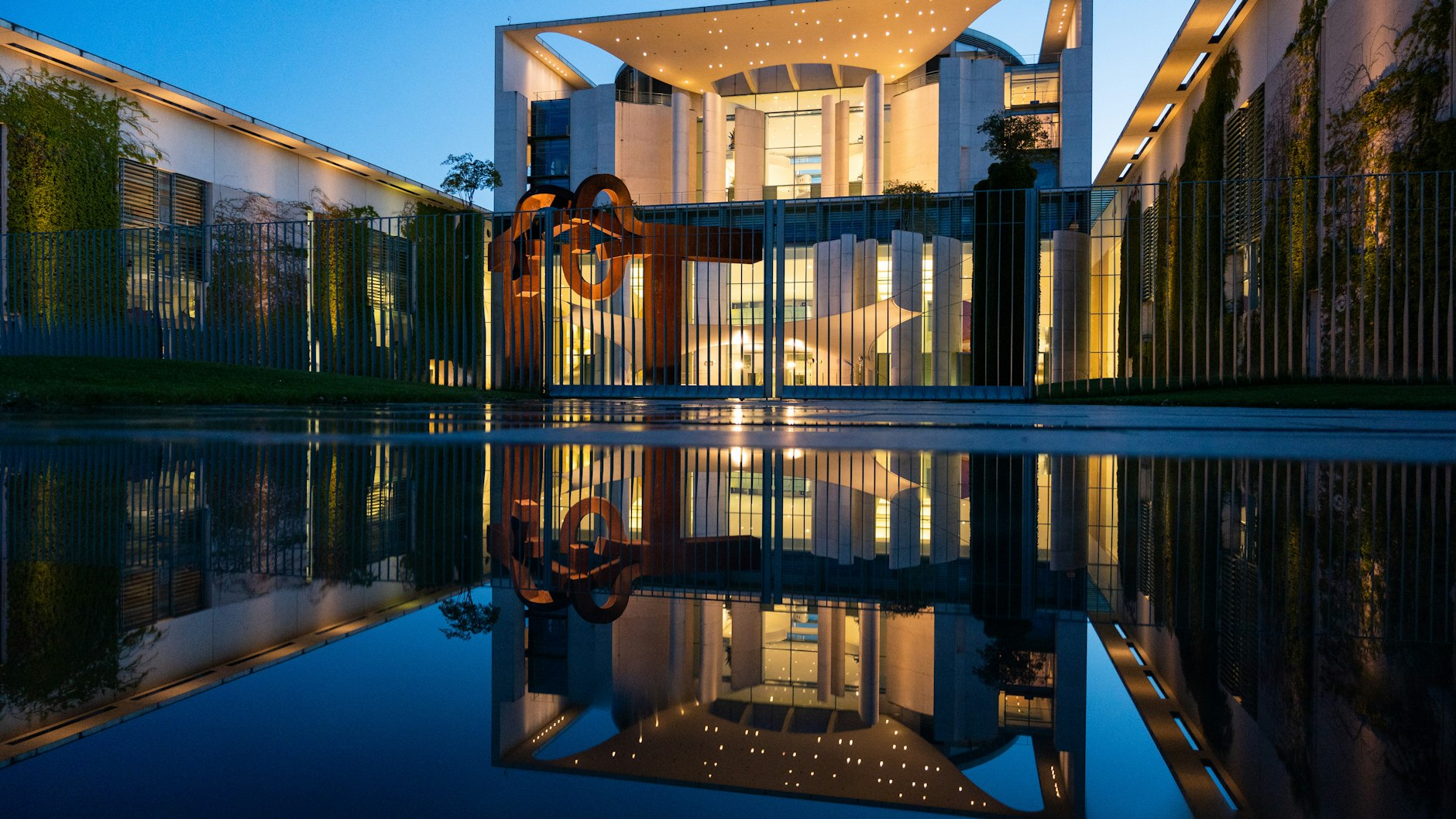 Auch am zweiten Tag wurde bis in die Nacht verhandelt. Dann stand das nächste Konjunkturpaket.