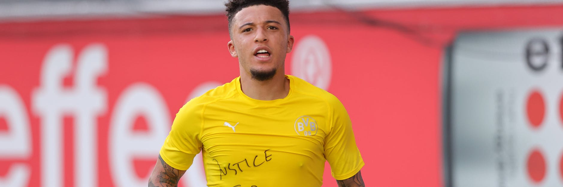 Jadon Sancho zeigt Solidarität mit dem verstorbenen US-Amerikaner George Floyd.