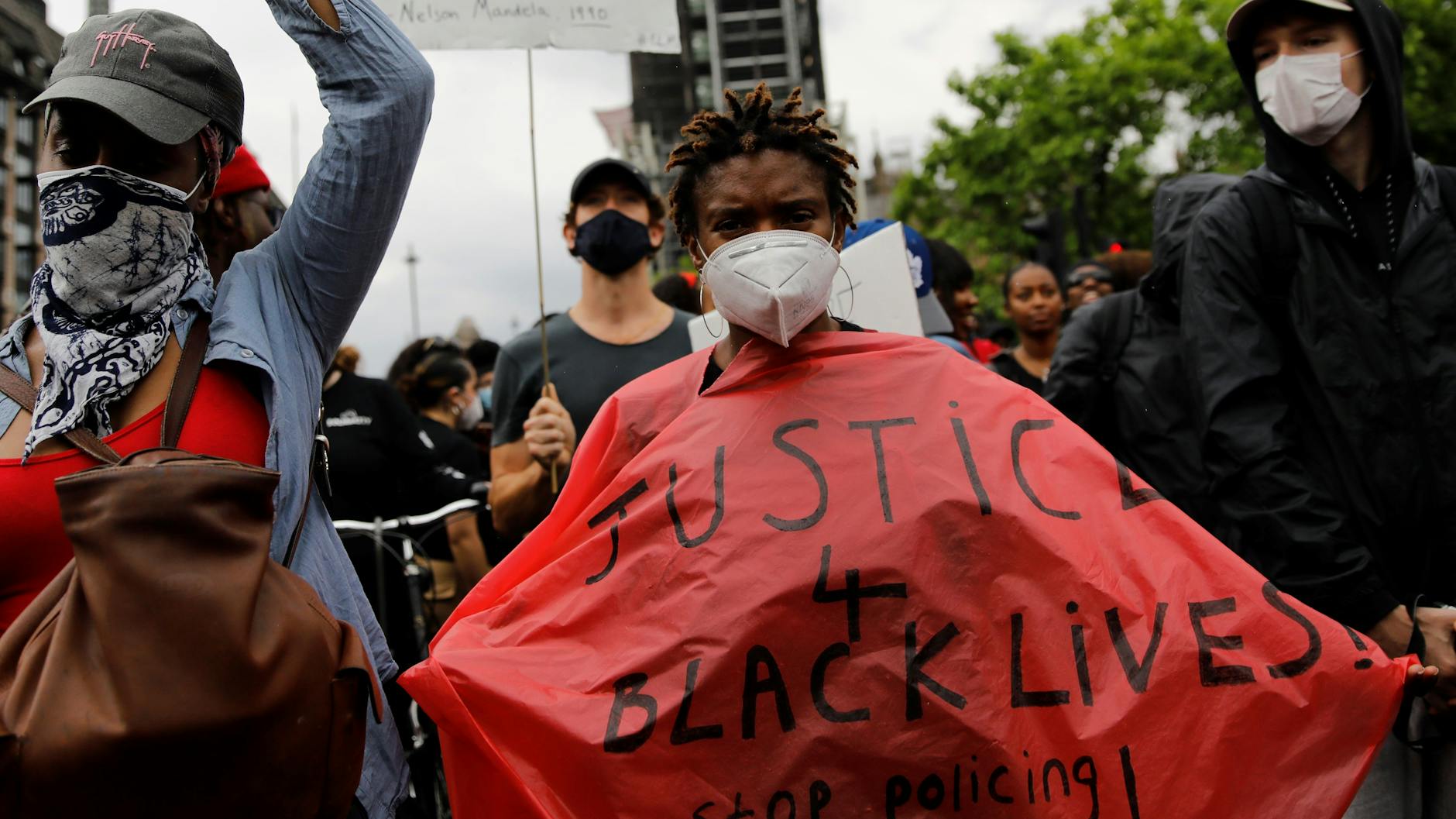 Weltweit gingen Menschen gegen Rassismus auf die Straße, so wie hier in London. 