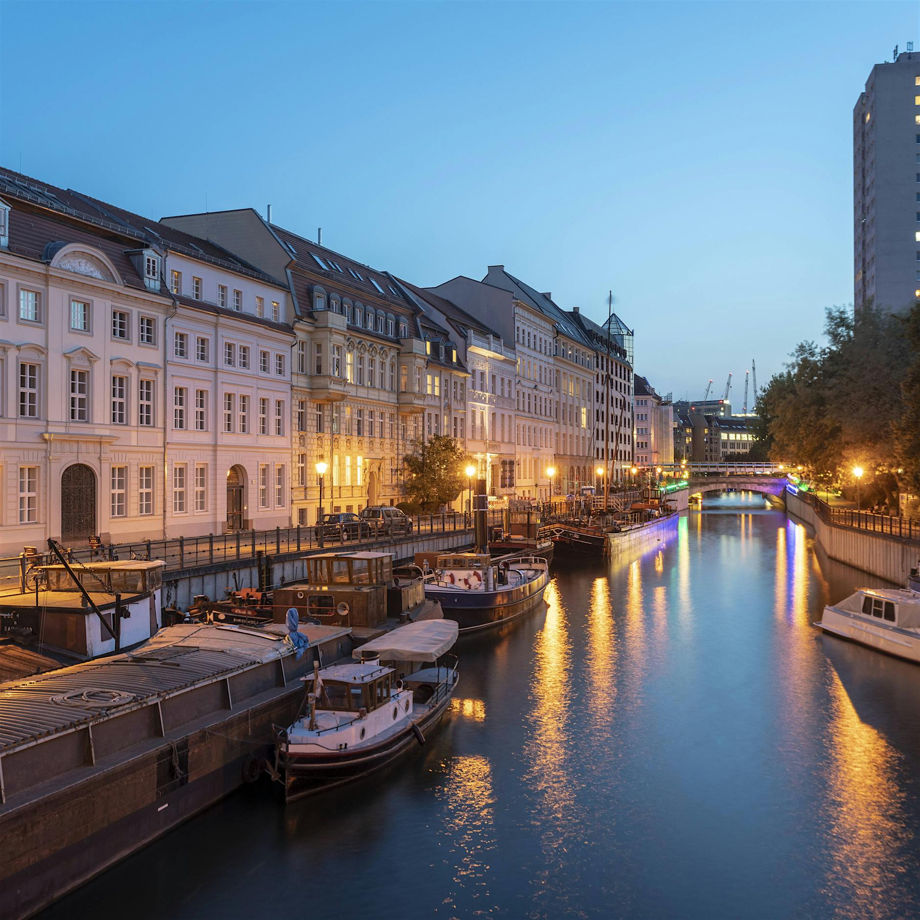 Fischerinsel: attische Klarheit und ein Hauch von Piräus