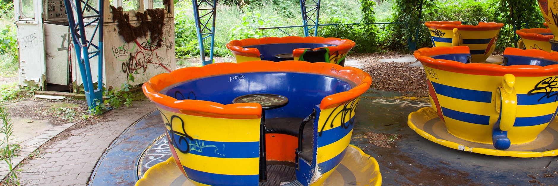 Das alte Tassen-Karussell im Spreepark steht still.