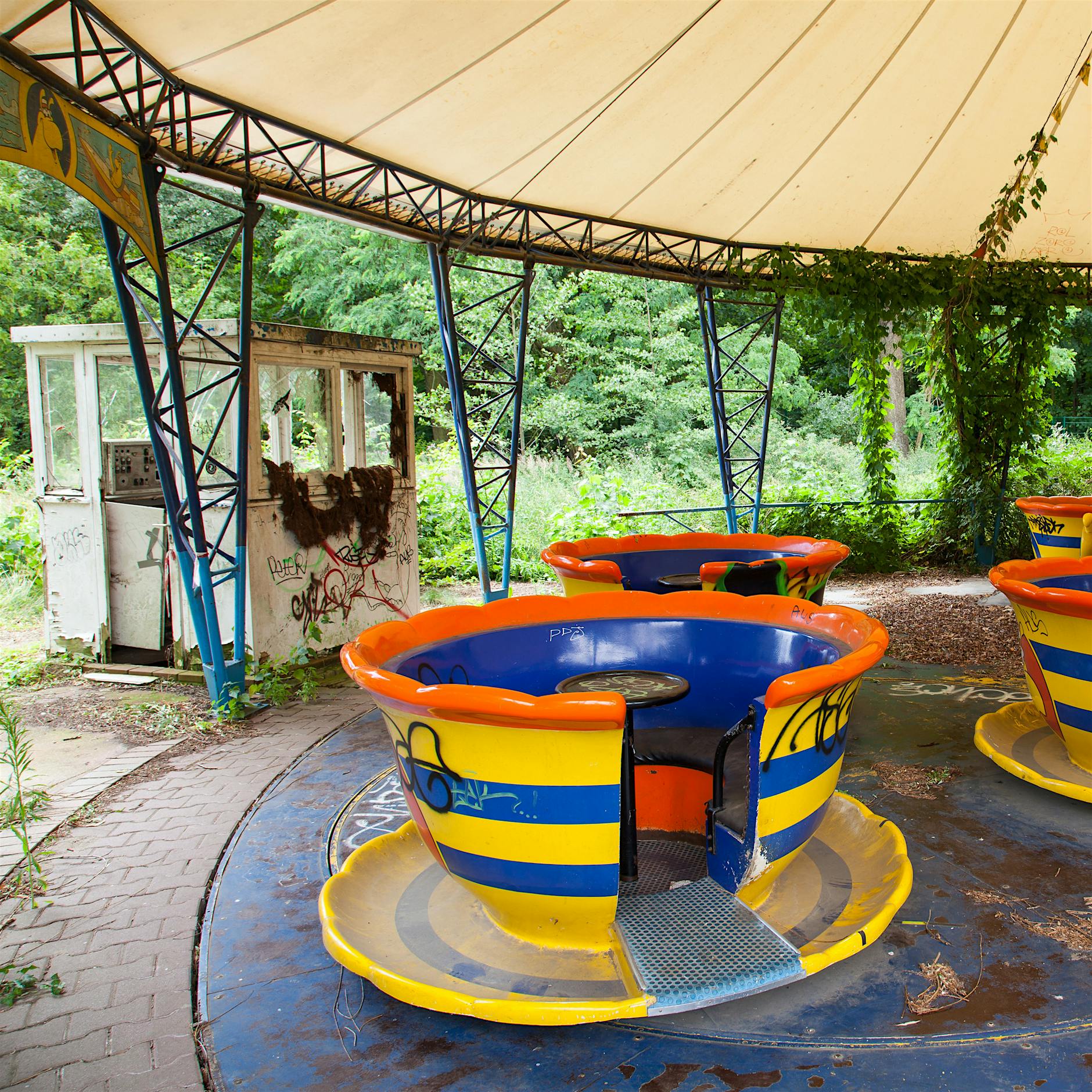 Spreepark: Berlin hat nicht alle Tassen im Tassen-Karussell