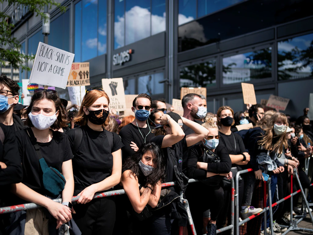 „Silent Demo“ auf dem Alex: Erst war da nur Überwältigung, dann kamen Zweifel