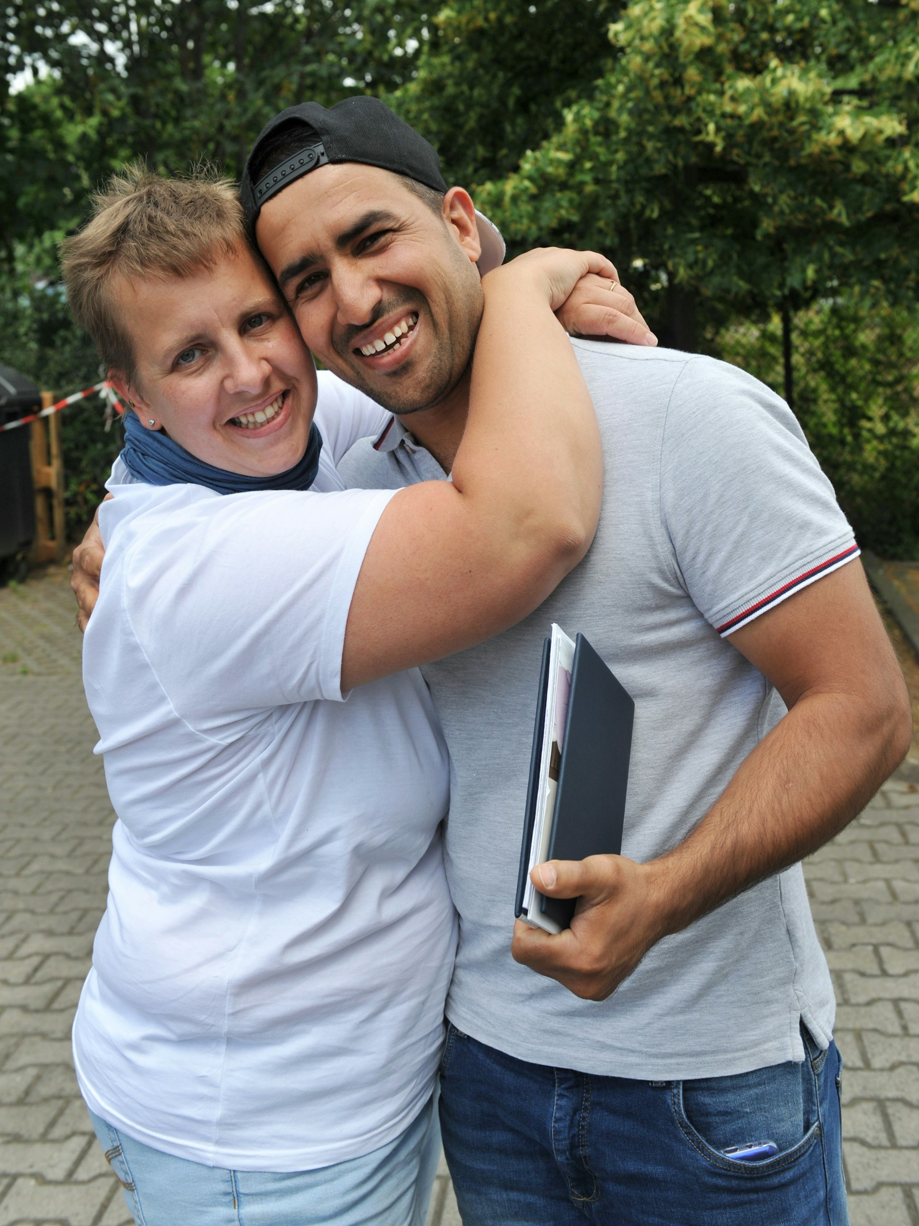 Nichts mit Scheinehe! „Wir haben aus Liebe geheiratet“, sagt das Paar.