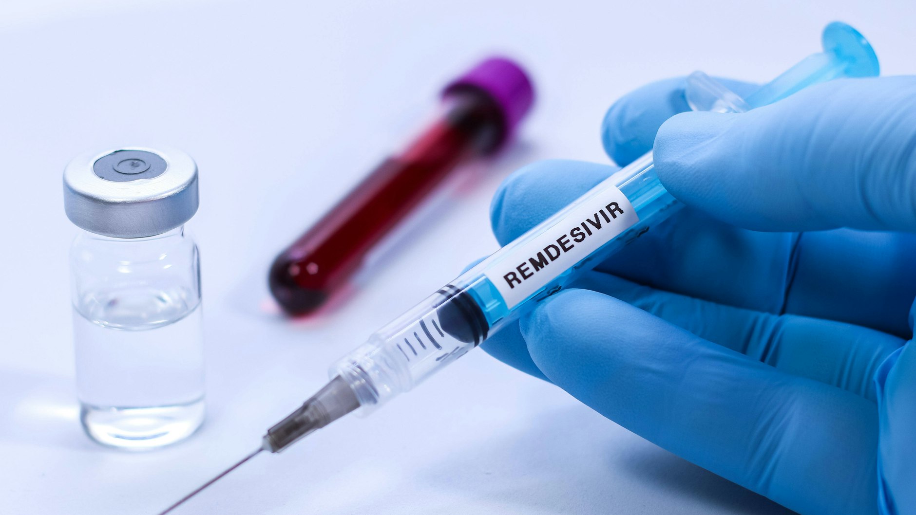 &nbsp;Remdesivir kann die Dauer einer Covid-19-Erkrankung spürbar verkürzen.