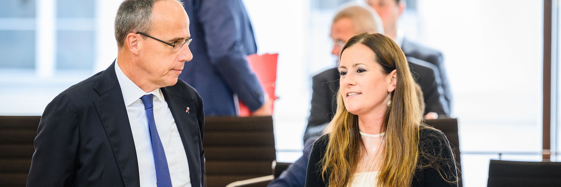 Der hessische Innenminister Peter Beuth (CDU) will einen Sonderermittler im Fall um die Linke-Fraktionschefin Janine Wissler einsetzen.