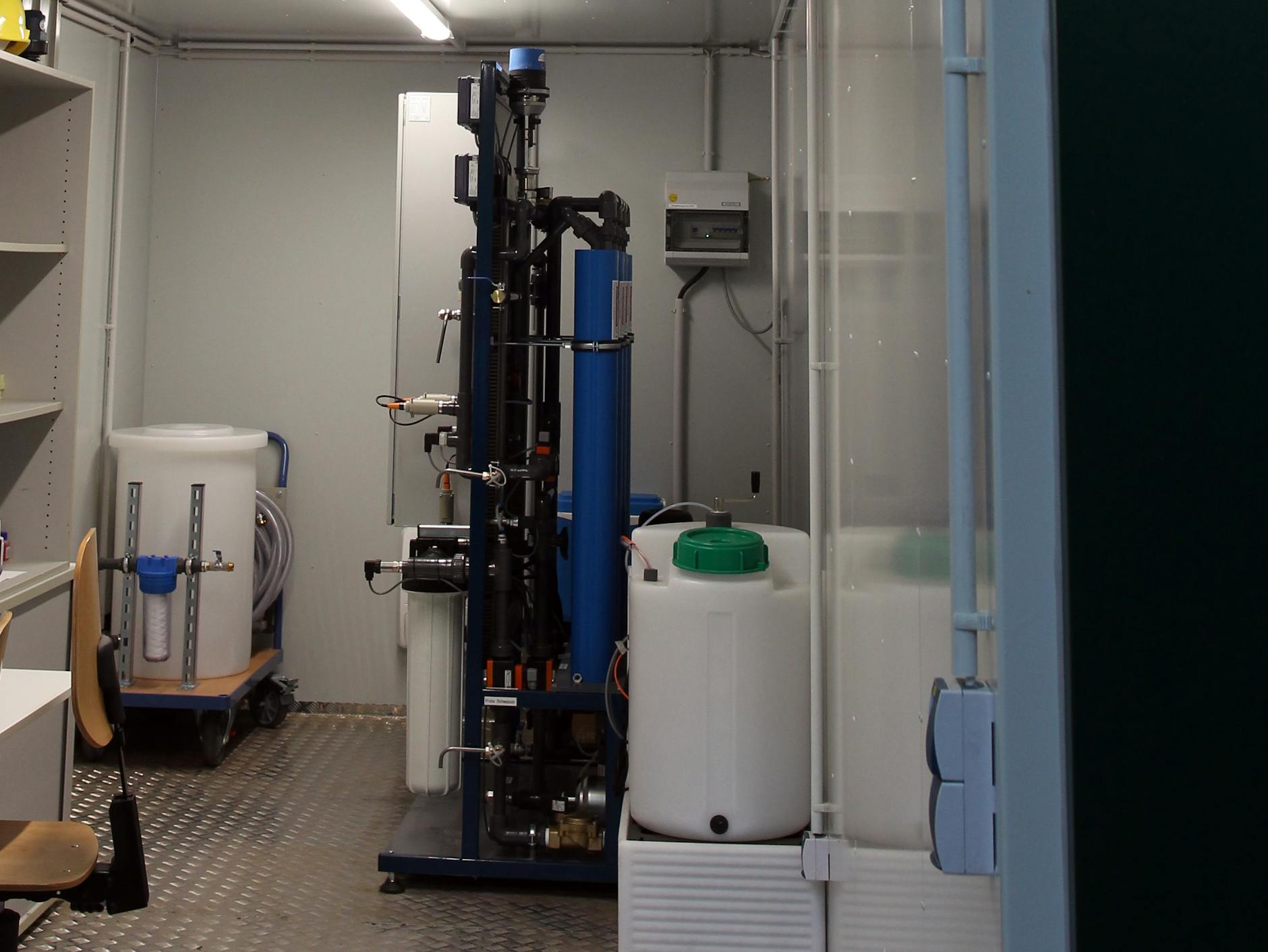 Diese Anlage entfernt täglich Nährstoffe und Mineralien aus 22.000 Litern Trinkwasser.