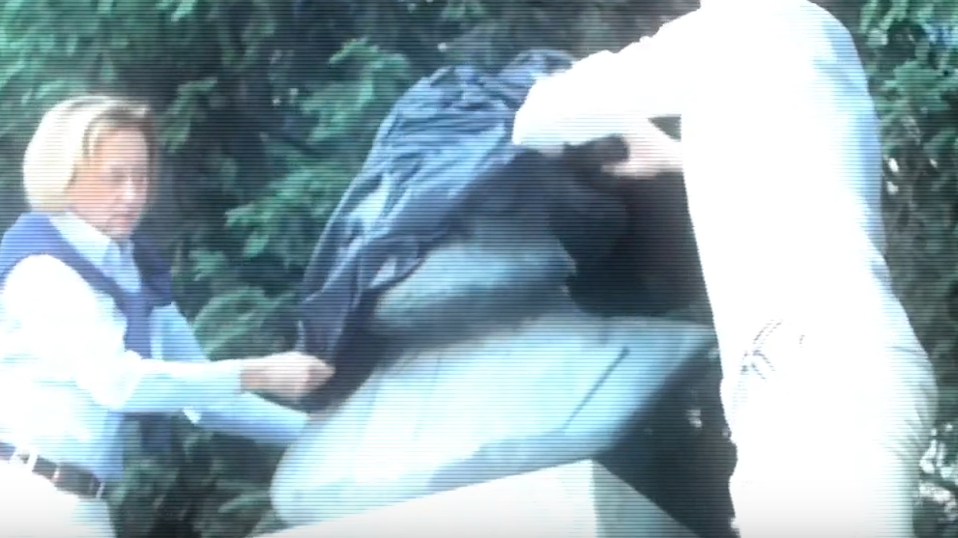 Auf ihrem Youtube-Kanal stellte die AfD-Politikerin ein Video, in dem sie eine Büste von Karl Marx verhüllt.