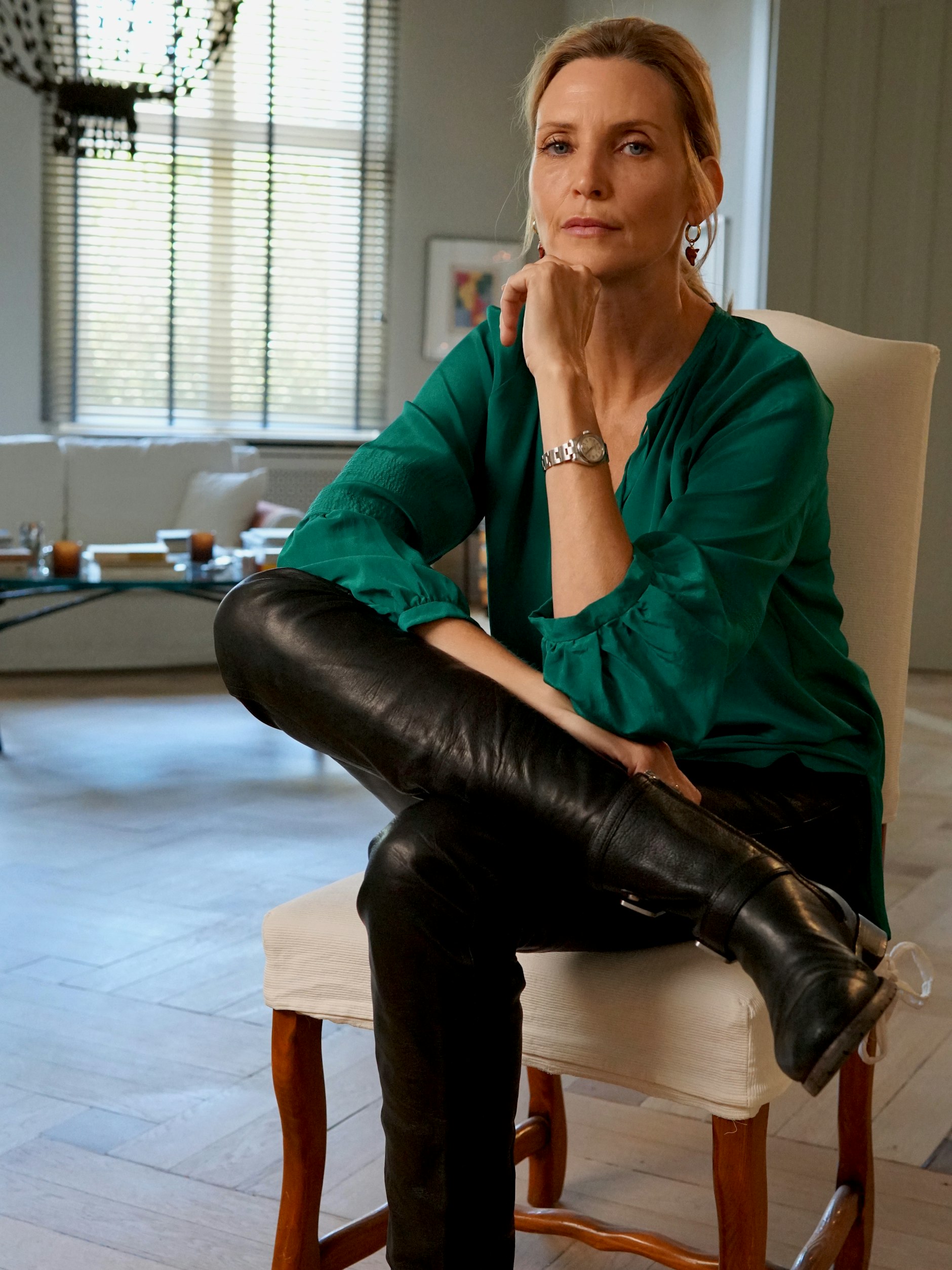 Nadja Auermann erinnert sich in „The Bad and the Beautiful“ an Helmut Newtons Meisterschaft als Fotograf, aber auch an seinen Groll, nachdem sie ihm einen Korb in Sachen Nacktaufnahmen gegeben hatte.&nbsp;&nbsp;