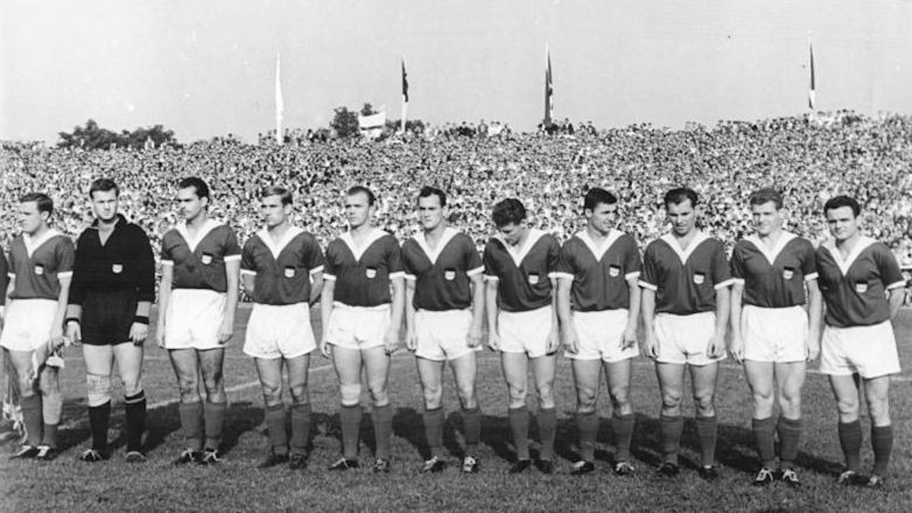 Die Olympia-Auswahl der DDR 1963 in Hannover, mit dabei Kurt Liebrecht (2. v. r.).