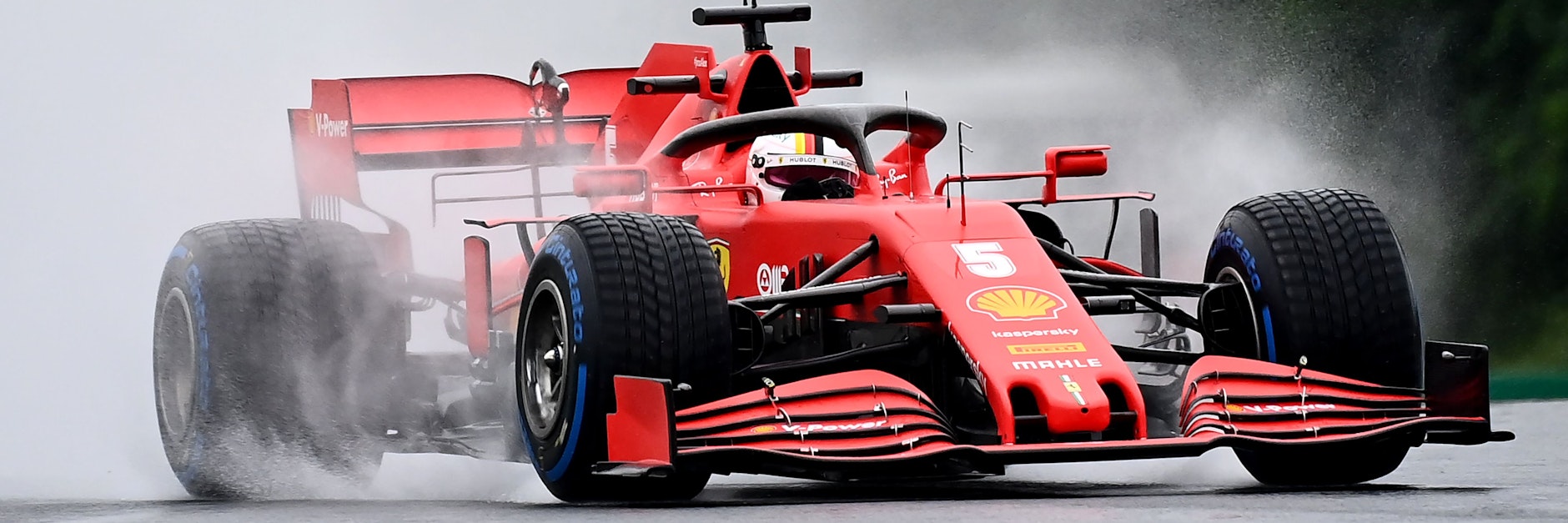 Sebastian Vettel war in seinem Ferrari bei Regen der Beste im Freien Training für den Großen Preis von Ungarn.