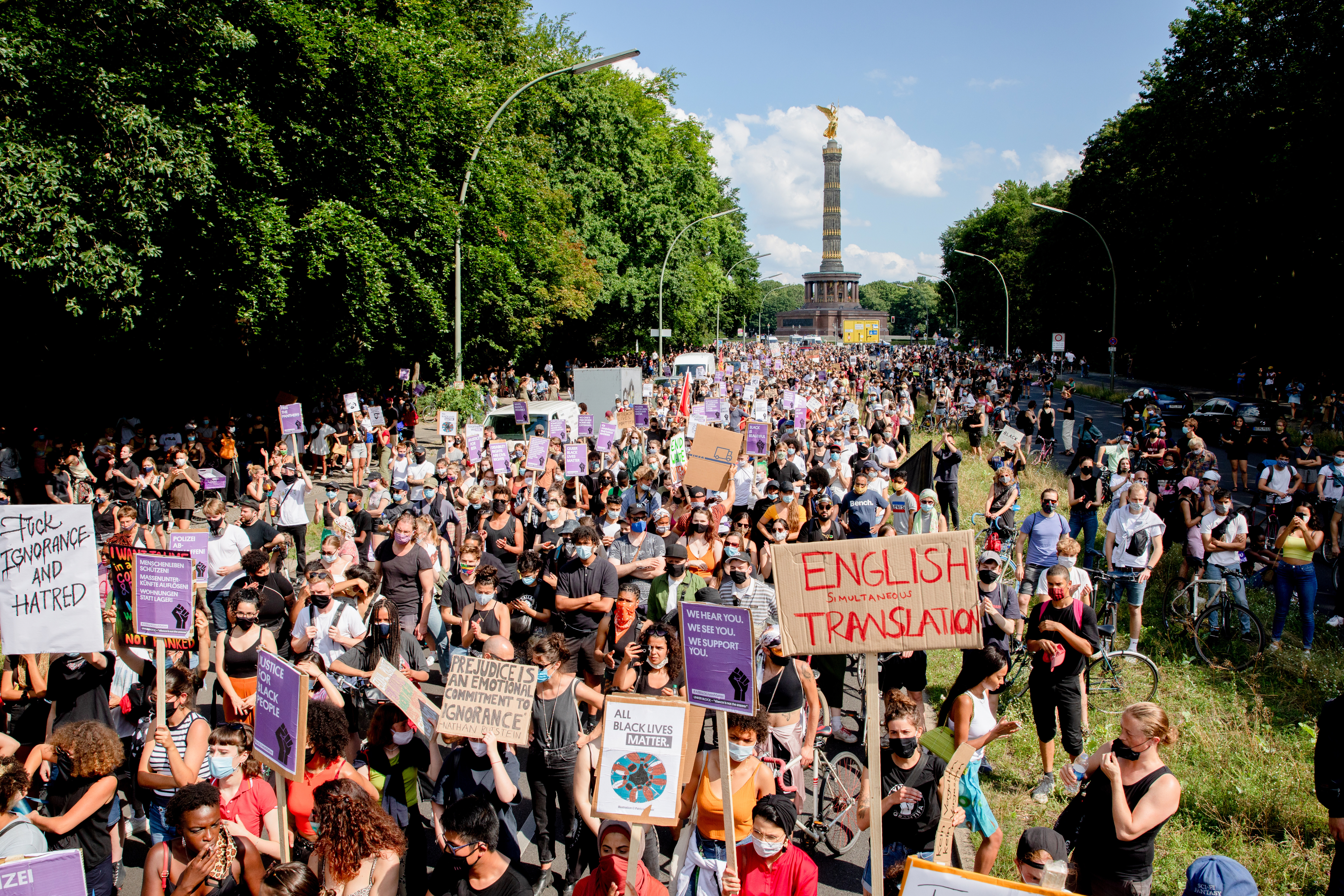 1500 Teilnehmer Bei Demo Gegen Polizeigewalt Und Rassismus In Berlin