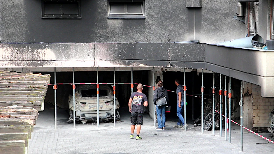 Das Wohnhaus Jahnstraße/Buschkrugallee nach dem Brand.