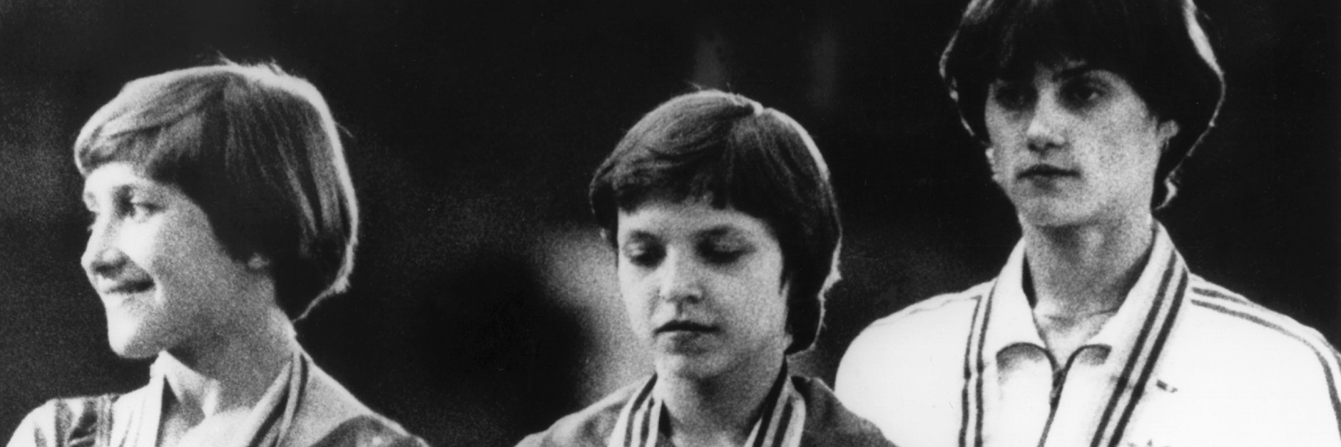 Hätte eigentlich mehr Grund zum Lächeln gehabt: Maxi Gnauck (M.) gewinnt Olympiagold in Moskau.