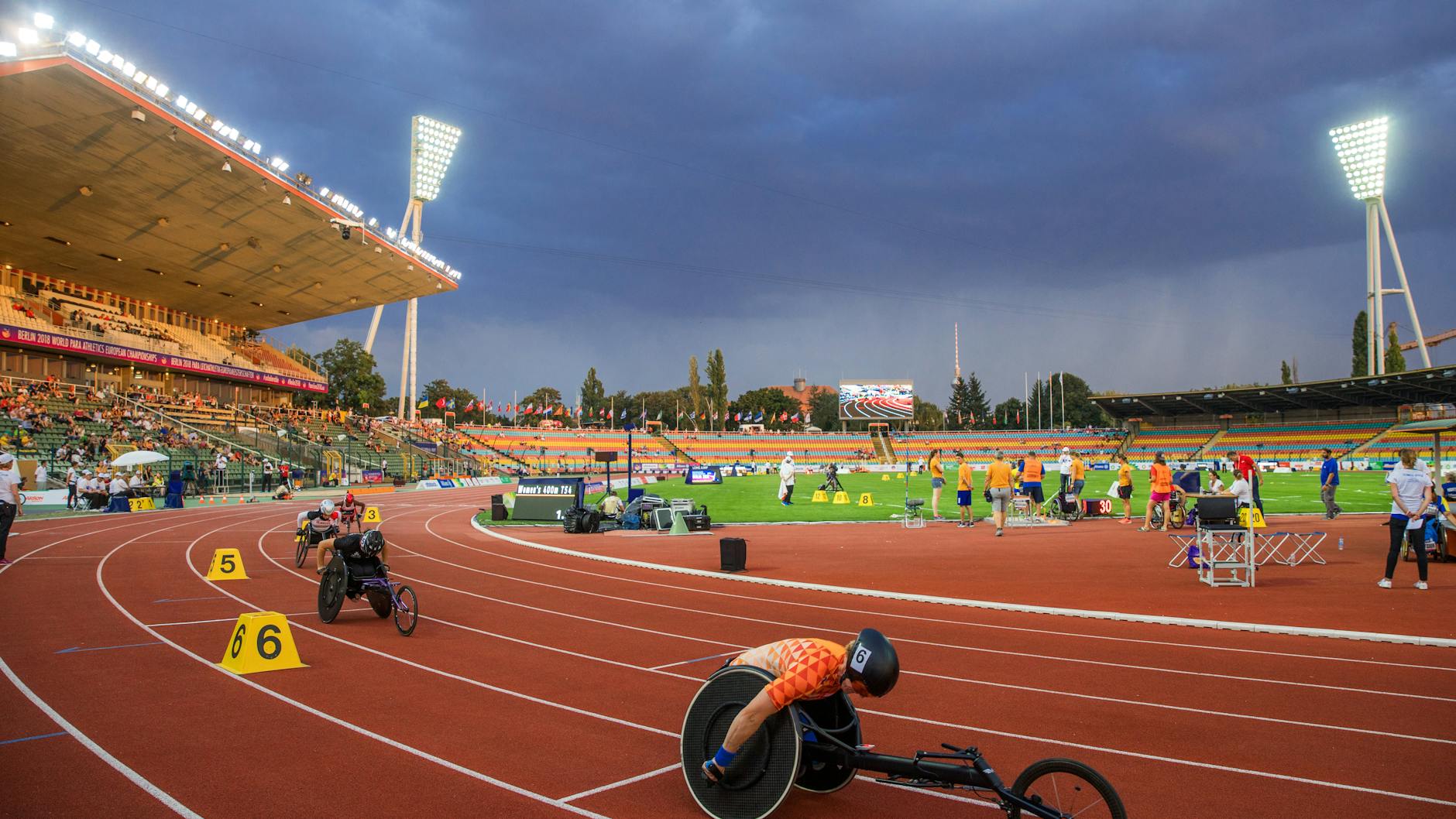 2018 fand im Jahnstadion die EM der Leichtathleten im Behindertensport statt. Dafür wurde die Arena im Vorfeld sogar saniert.