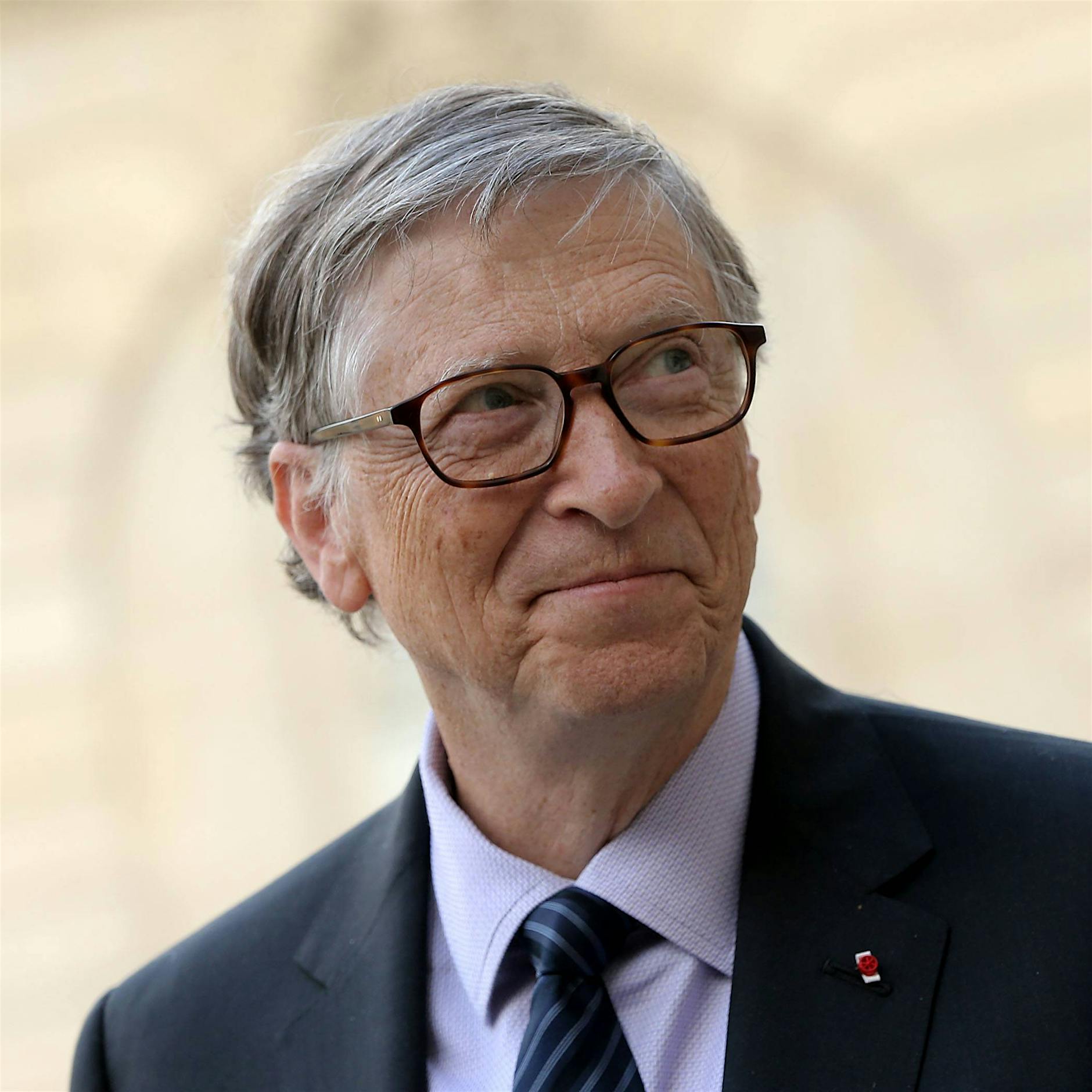 Das sagt Bill Gates zu den Verschwörungstheorien über sich