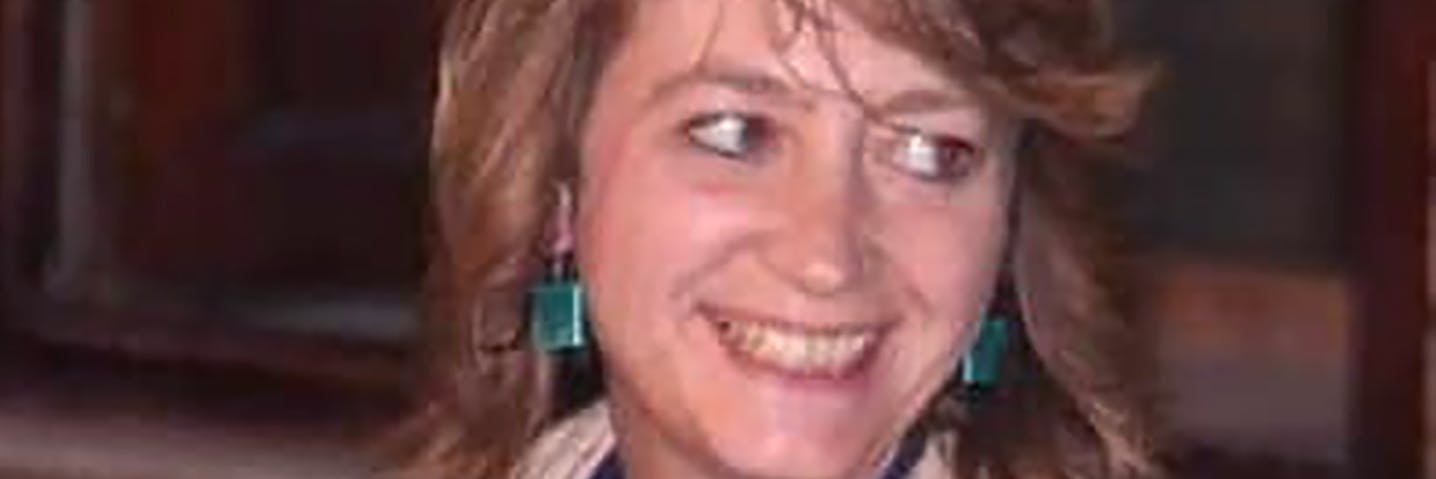 Hella Mewis kann hoffentlich wieder lachen wie auf diesem älteren Foto.