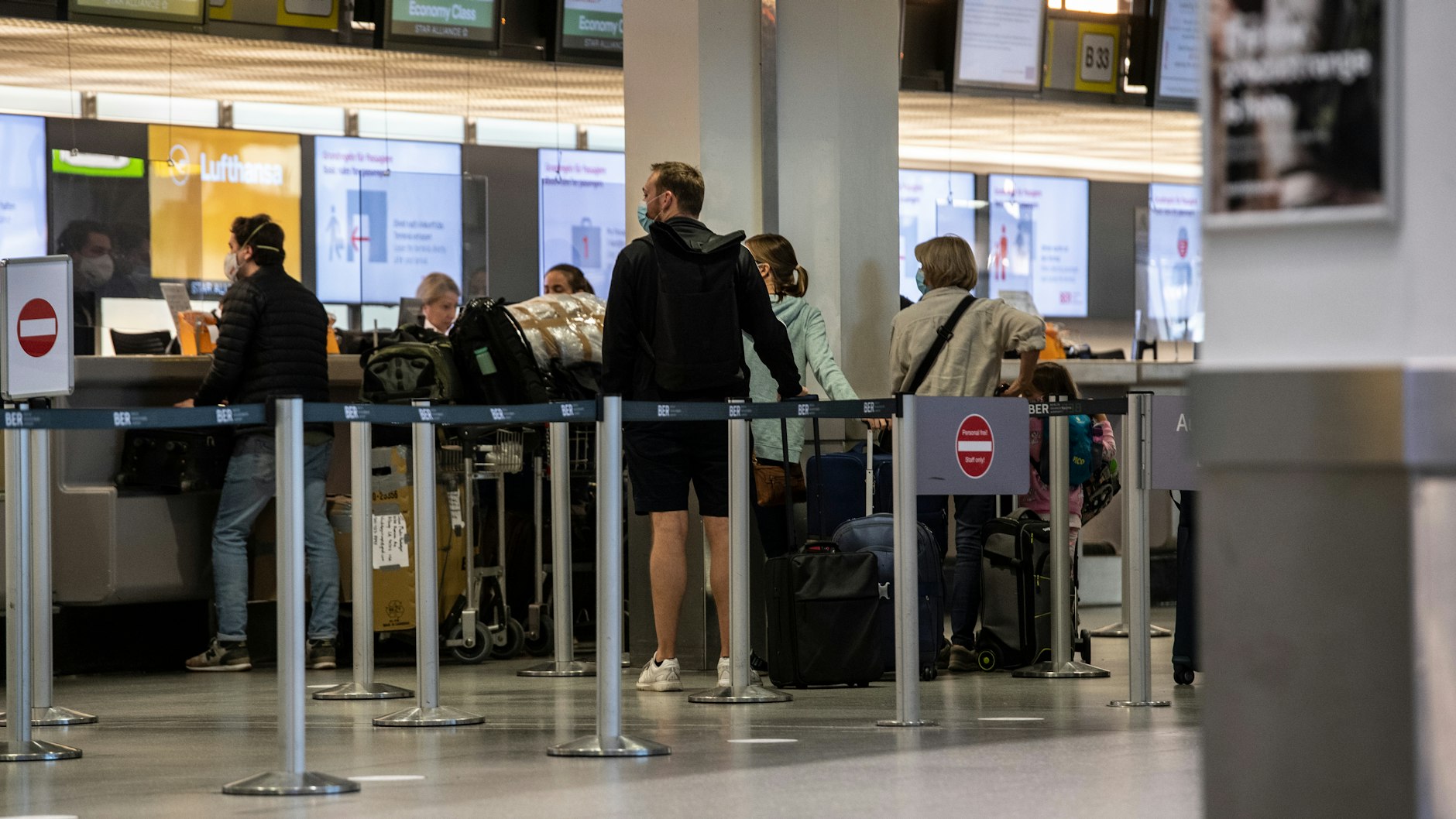 Corona-Tests für Rückkehrer: Was Urlauber jetzt wissen müssen