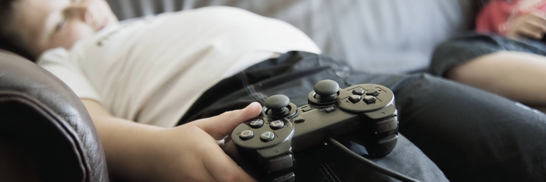 Runter vom Sofa, es sind Ferien! Vielen Kindern mangelte es während des Corona-Lockdowns an Bewegung im Alltag.