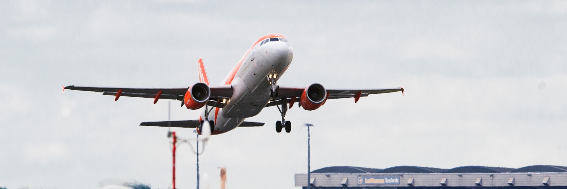 Bei Rückkehr aus einem Risikogebiet droht eine Quarantäne.
