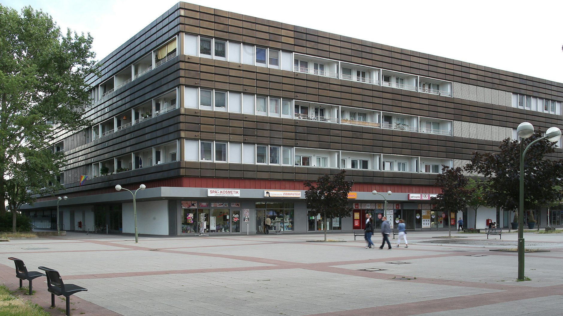 Die ehemalige Galeria Kaufhof Filiale am Anton-Saefkow-Platz.