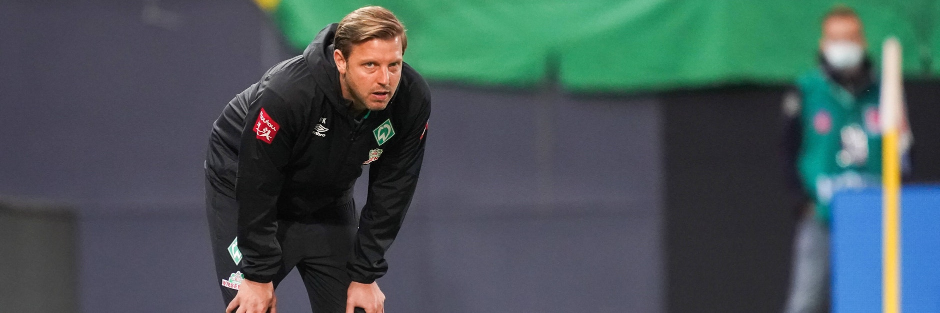 Geschafft vom Nervenkitzel in der Relegation. Bremens Coach Florian Kohfeldt braucht dringend Urlaub.