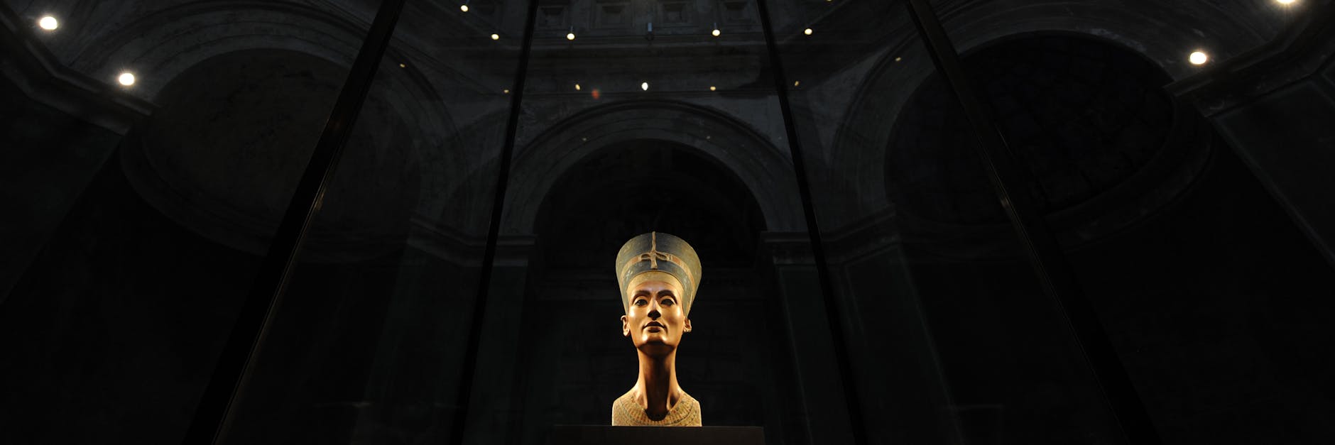 Die Büste der Nofretete im Neuen Museum, das zur Stiftung Preußischer Kulturbesitz gehört.