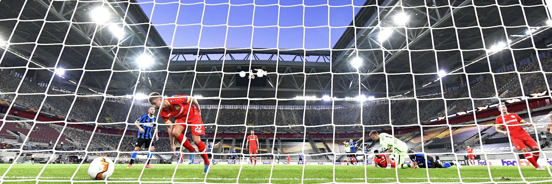 Inters Romelu Lukaku trifft im Fallen zum 2:0. 