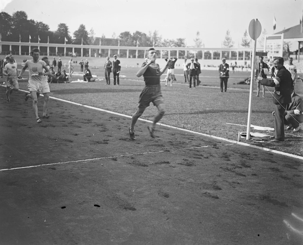 Olympia vor 100 Jahren: Weitwurf mit Granate