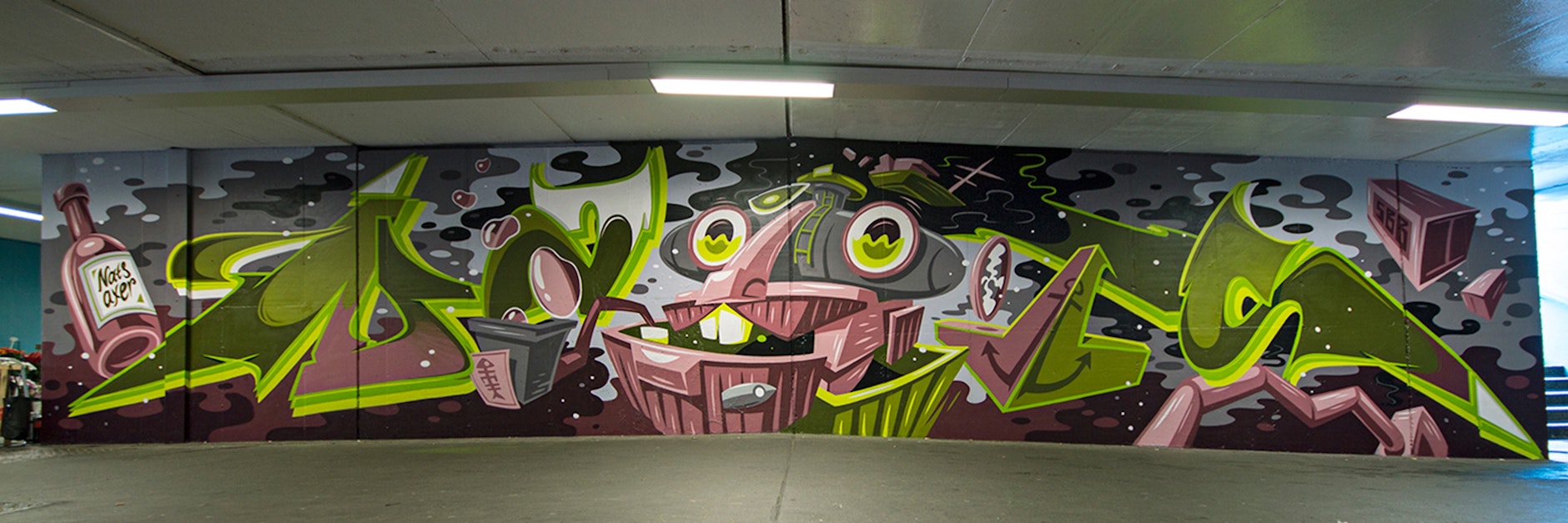 Im Fußgängertunnel des S-Bahnhofs Raoul-Wallenberg-Straße haben&nbsp; Künstler im Auftrag der Bahn auch schon ihre Spuren hinterlassen.