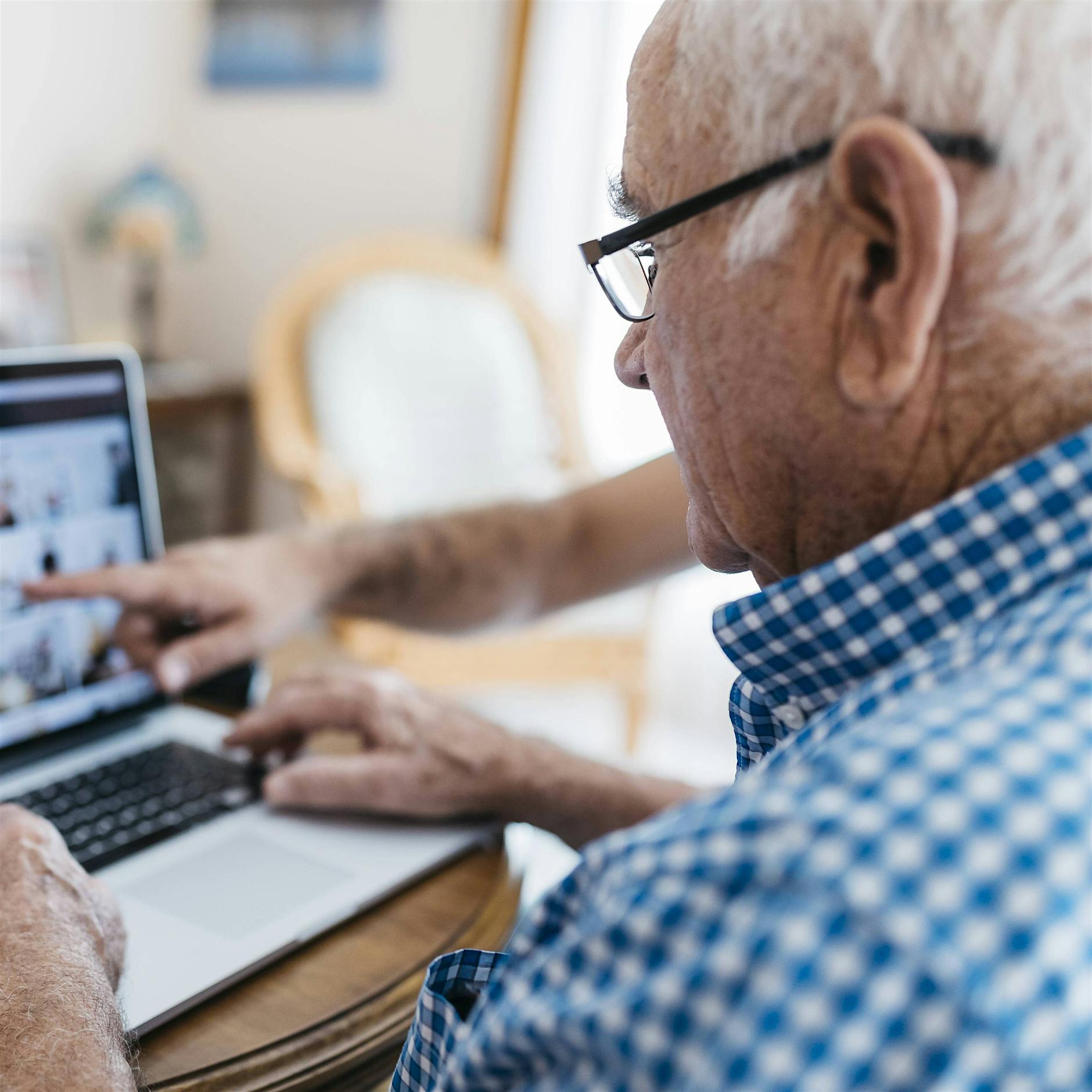 Image - Senioren nutzen häufiger Online-Telefonie