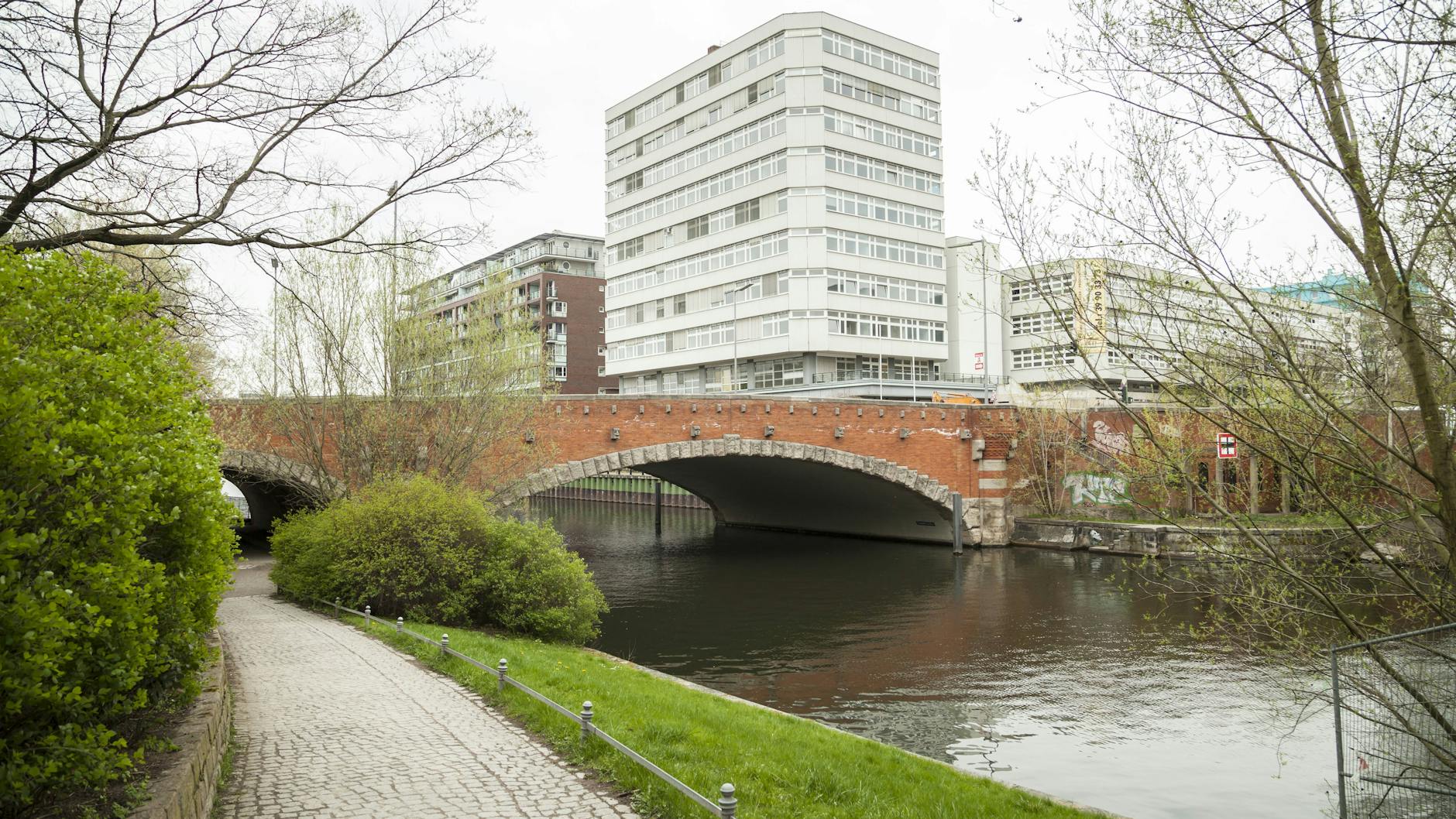 Der Landwehrkanal in Charlottenburg.