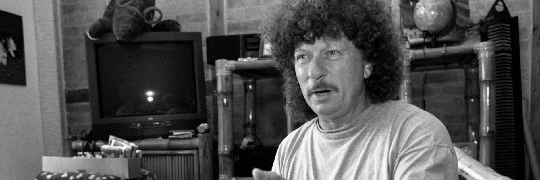 Harry Jeske war Gründer der Puhdys und drei Jahrzehnte lang ihr Bassist. Das Foto entstand 1997 in seiner Wohnung, als er die Band verließ.