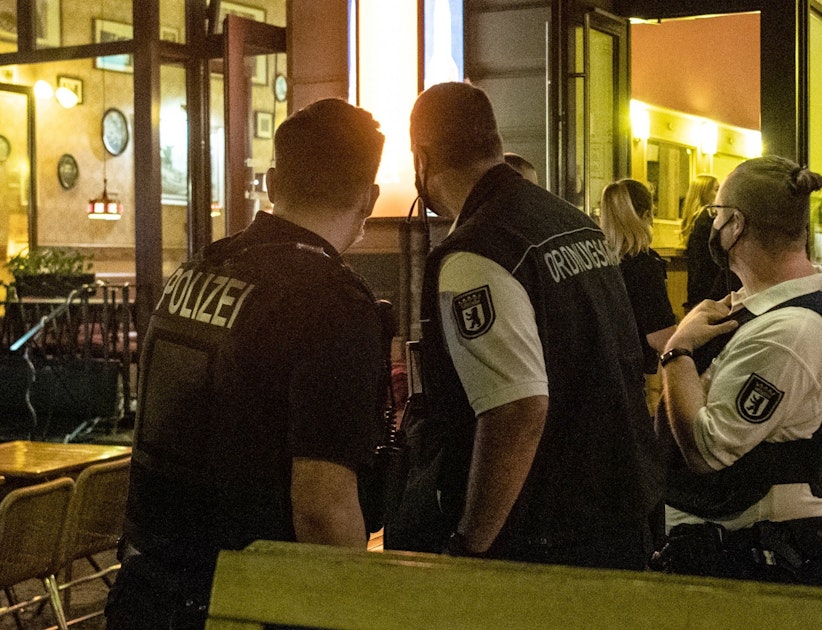 Pandemie : Corona: Dehoga fordert mehr Kontrollen in ...