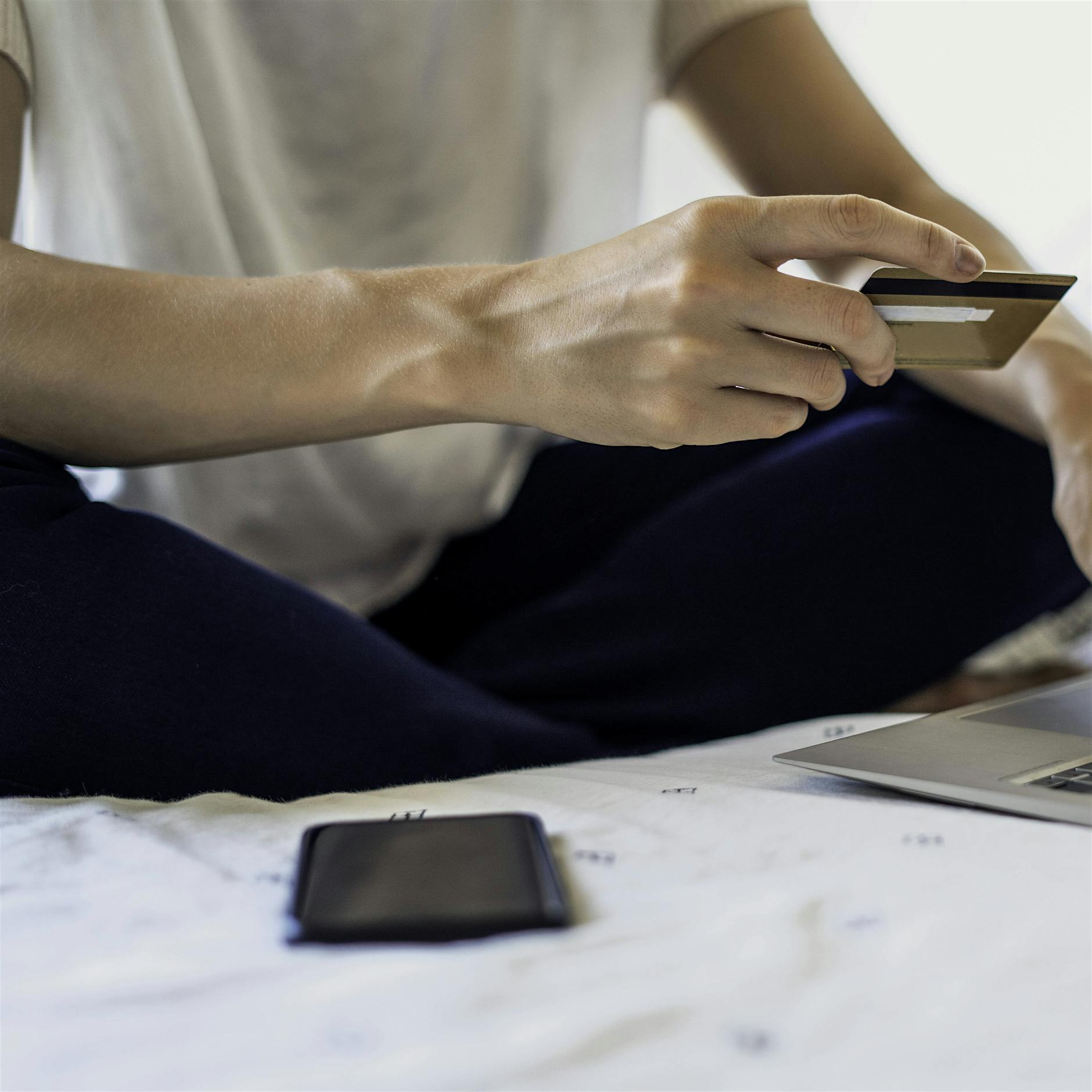 Kostenfalle Kreditkarte: So vermeiden Sie das böse Erwachen