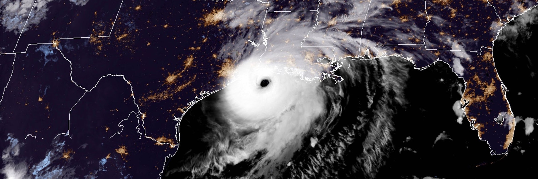 „Laura“ ist einer der stärksten Hurrikans der vergangenen Jahrzehnte.