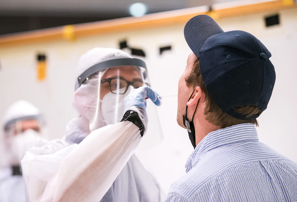 Keine kostenlosen Tests mehr für Reisende aus Nicht-Risikogebieten